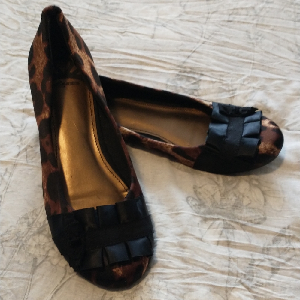 Woman's flats